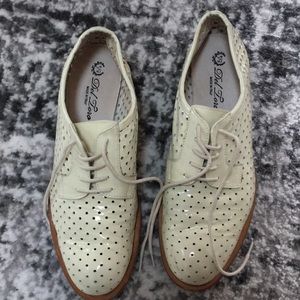 DelToro white perforated Oxford shoes
